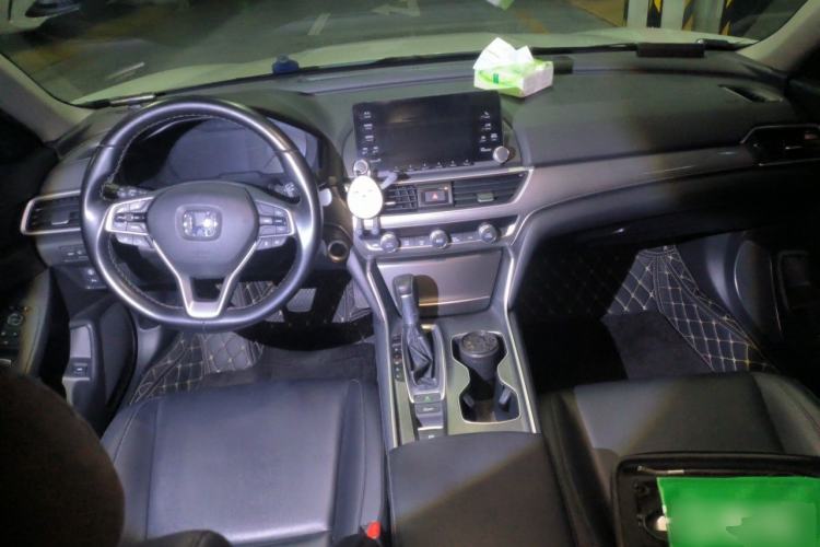 Used Honda Accord 2018 260TURBO Luxury Edition China VI Center Console