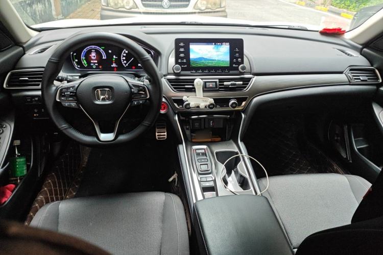 Used Honda Accord 2018 Rui·Hybrid 2.0L Rui Ku Edition China VI Center Console