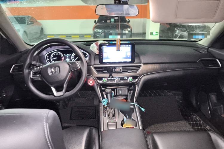 Used Honda Accord 2018 230TURBO Comfort Edition China VI Emission Standard Center Console