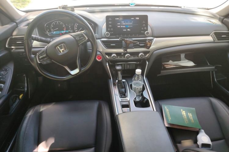 Used Honda Accord 2018 260TURBO Elite Edition China VI Center Console