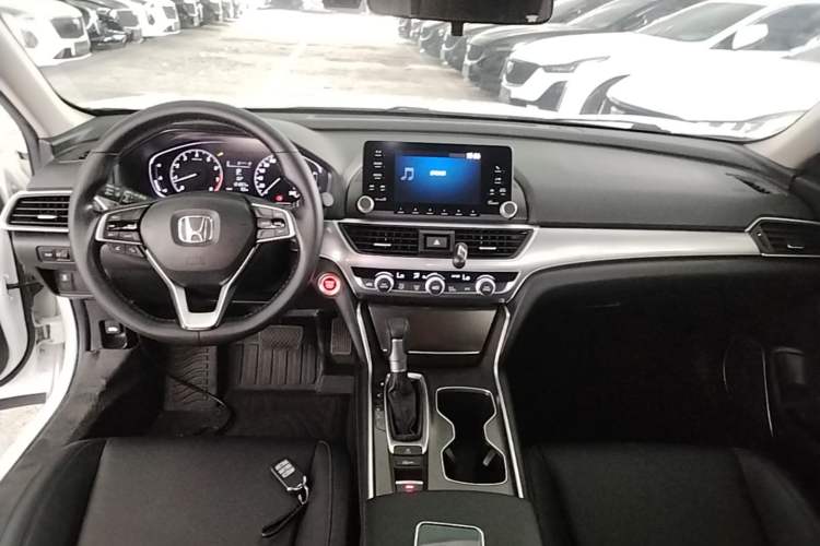Used Honda Accord 2018 260TURBO Elite Edition China VI Center Console