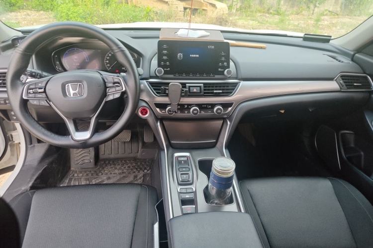 Used Honda Accord 2018 Rui·Hybrid 2.0L Rui Ku Edition China VI Center Console