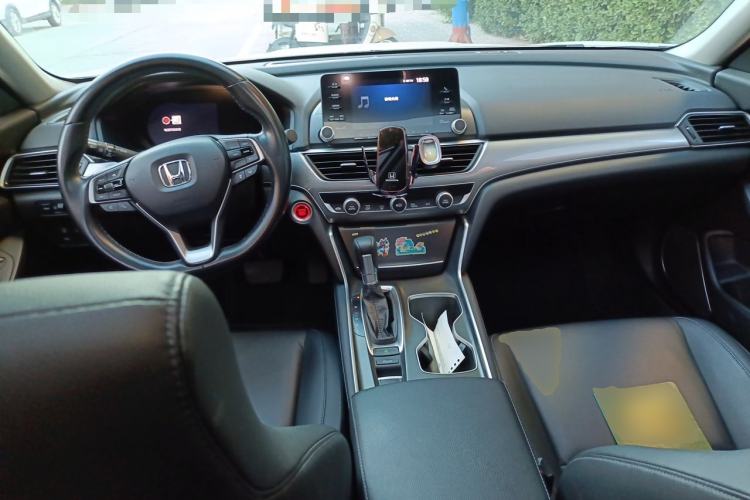 Used Honda Accord 2018 260TURBO Luxury Edition China V Emission Standard Center Console