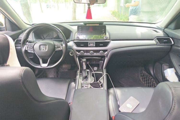 Used Honda Accord 2018 260TURBO Elite Edition China VI Center Console