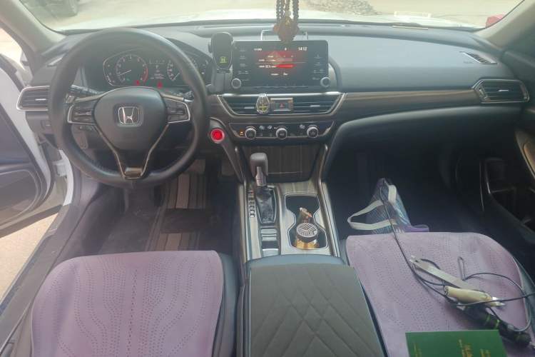 Used Honda Accord 2018 260TURBO Elite Edition China VI Center Console