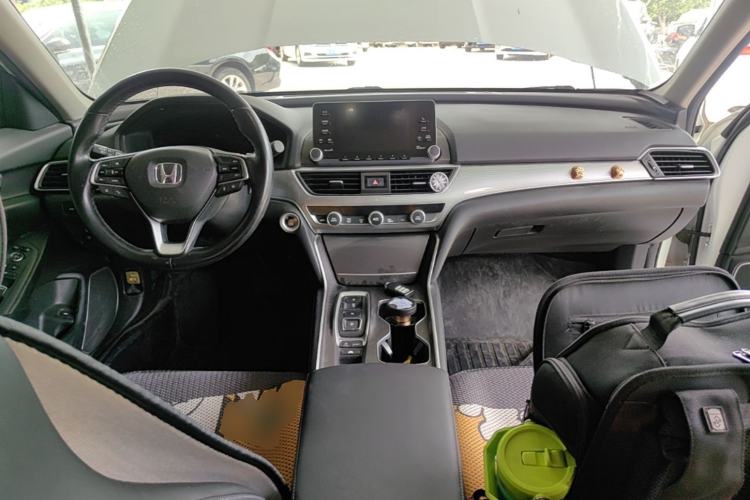 Used Honda Accord 2018 Rui Hybrid 2.0L Rui Ling Edition China VI Center Console