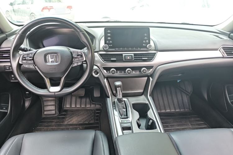 Used Honda Accord 2018 260TURBO Luxury Edition China VI Center Console