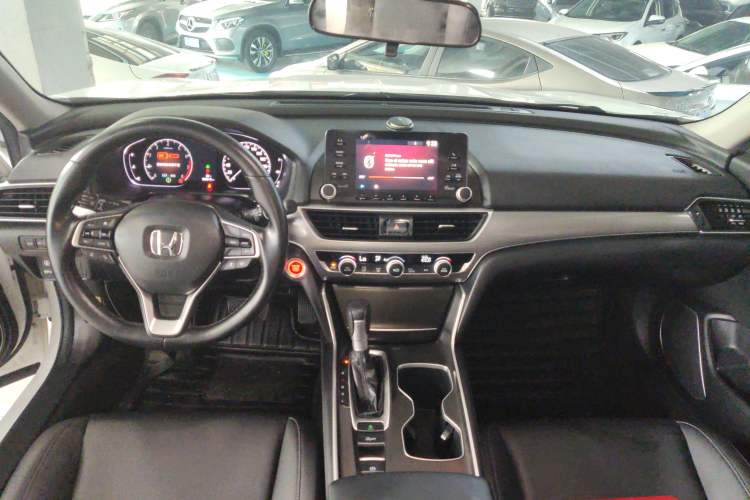 Used Honda Accord 2018 260TURBO Elite Edition China VI Center Console
