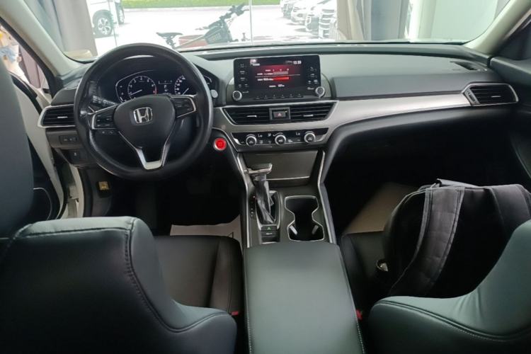 Used Honda Accord 2018 260TURBO Elite Edition China VI Center Console
