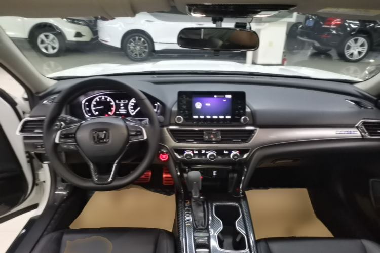 Used Honda Accord 2018 260TURBO Elite Edition China VI Center Console