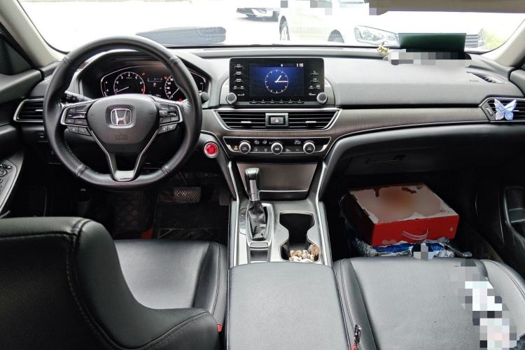 Used Honda Accord 2018 230TURBO Comfort Version National V Center Console