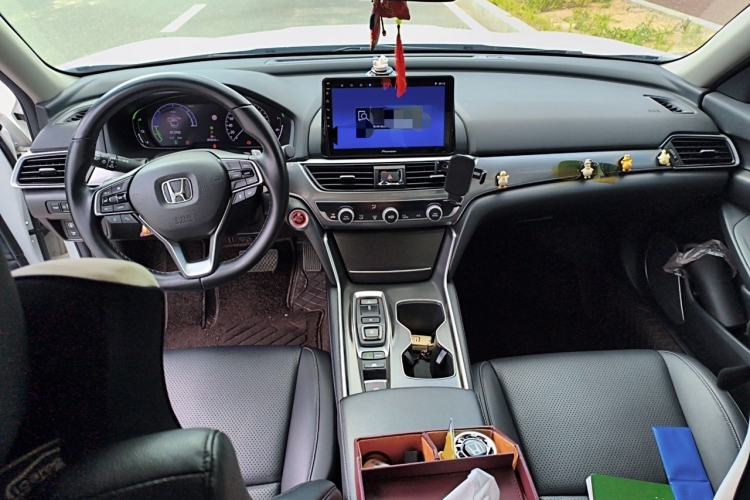 Used Honda Accord 2018 Rui Hybrid 2.0L Rui Ling Edition China VI Center Console