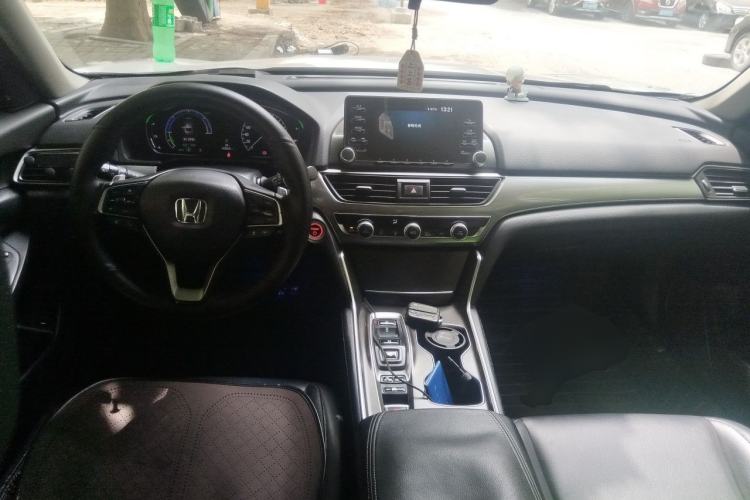Used Honda Accord 2018 Rui Hybrid 2.0L Rui Ling Edition China VI Center Console