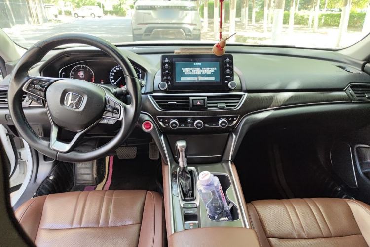 Used Honda Accord 2018 260TURBO Flagship Edition China VI Center Console