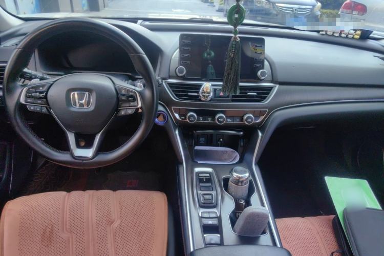 Used Honda Accord 2018 Rui Hybrid 2.0L Rui Zun Edition China VI Center Console