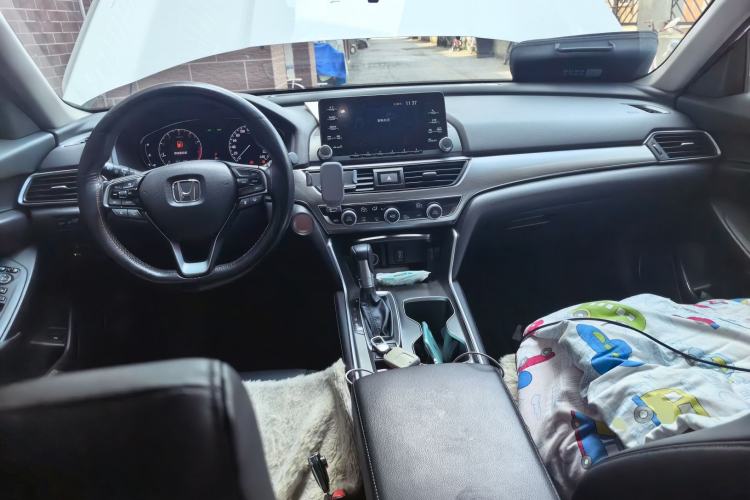 Used Honda Accord 2018 260TURBO Luxury Edition China VI Center Console