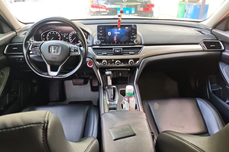 Used Honda Accord 2018 260TURBO Elite Edition China VI Center Console