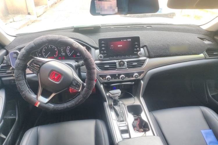 Used Honda Accord 2018 260TURBO Elite Edition China VI Center Console