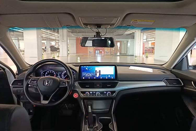 Used Honda Accord 2018 260TURBO Elite Edition China VI Center Console