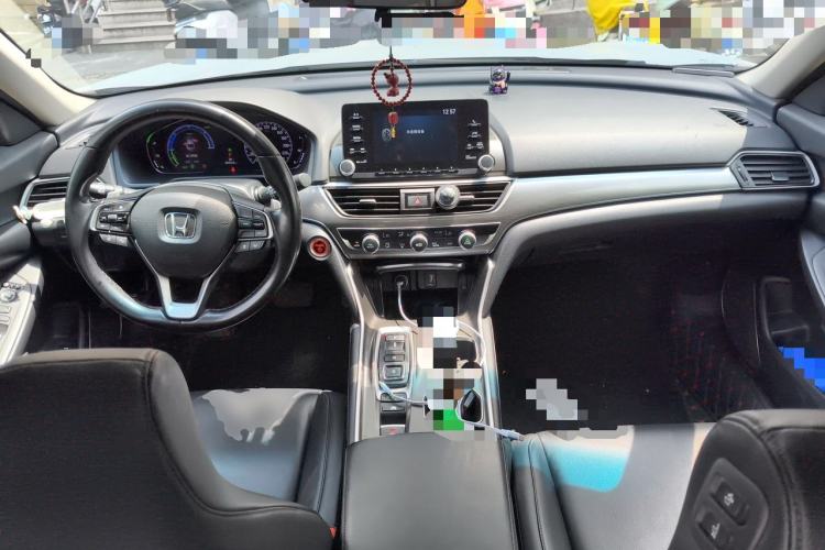Used Honda Accord 2018 Rui Hybrid 2.0L Rui Ling Edition China VI Center Console