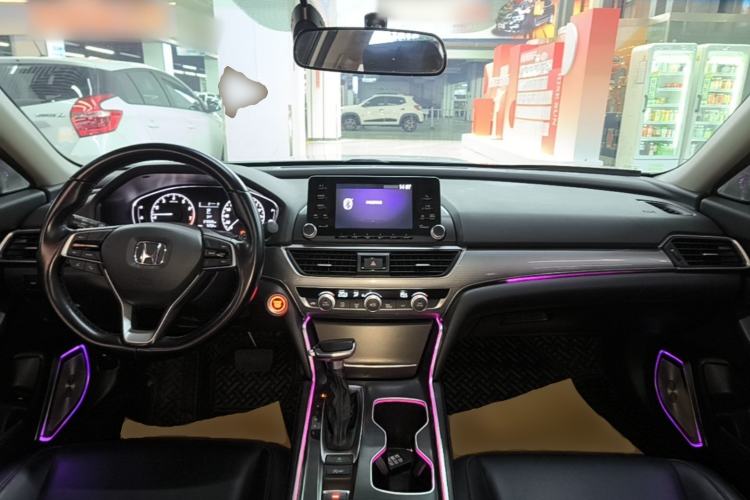 Used Honda Accord 2018 260TURBO Elite Edition China VI Center Console