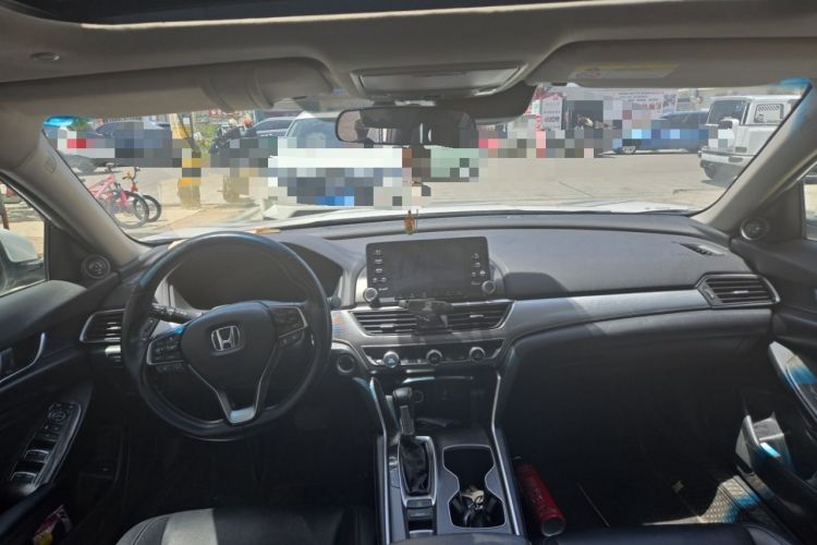 Used Honda Accord 2018 260TURBO Luxury Edition China VI Center Console