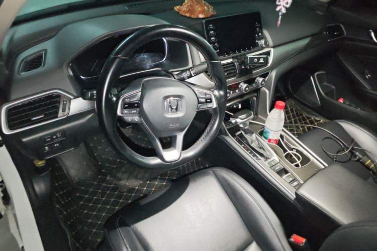Used Honda Accord 2018 260TURBO Elite Edition China VI Center Console