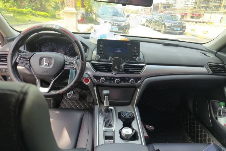 Used Honda Accord 2018 260TURBO Elite Edition China VI Center Console