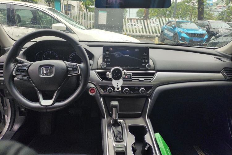 Used Honda Accord 2018 260TURBO Elite Edition China V Center Console