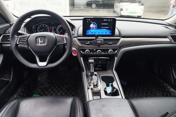 Used Honda Accord 2018 230TURBO Comfort Edition China VI Emission Standard Center Console