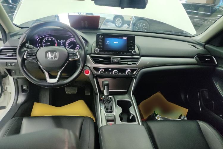 Used Honda Accord 2018 260TURBO Elite Edition China VI Center Console