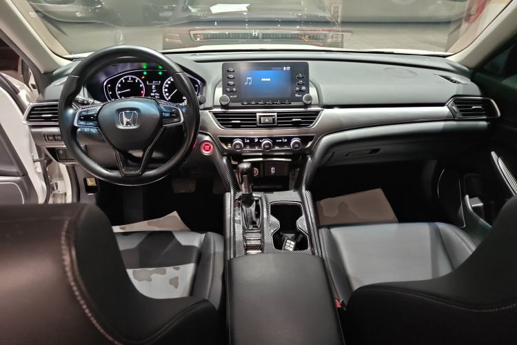 Used Honda Accord 2018 260TURBO Elite Edition China VI Center Console