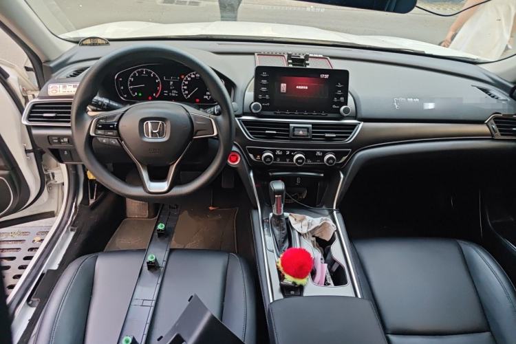 Used Honda Accord 2018 230TURBO Comfort Version National V Center Console