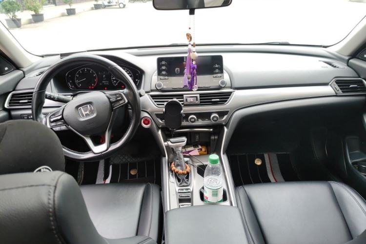 Used Honda Accord 2018 260TURBO Elite Edition China VI Center Console