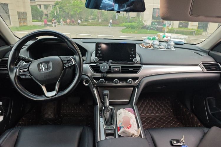 Used Honda Accord 2018 260TURBO Elite Edition China VI Center Console