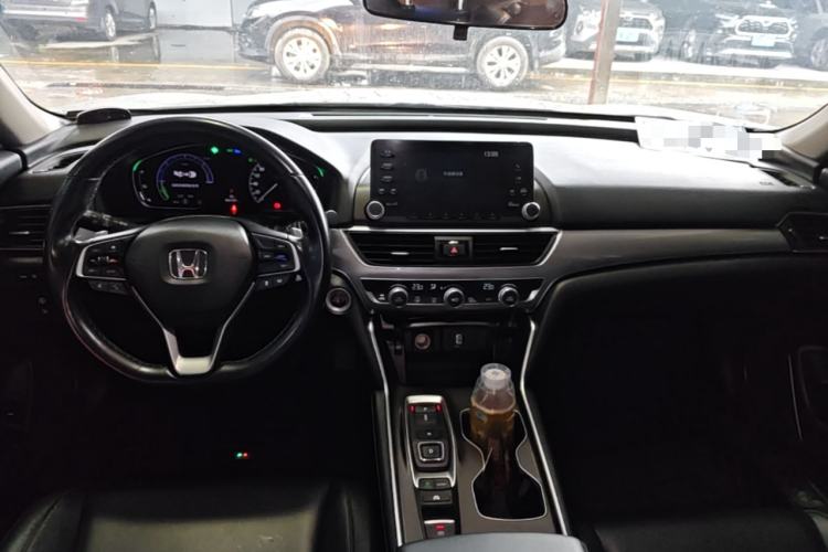 Used Honda Accord 2018 Rui Hybrid 2.0L Rui Ling Edition China VI Center Console