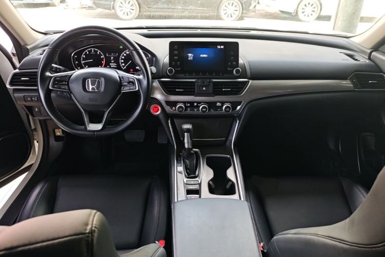 Used Honda Accord 2018 260TURBO Elite Edition China VI Center Console