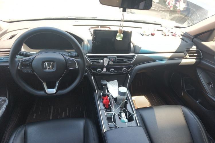 Used Honda Accord 2018 230TURBO Comfort Edition China VI Emission Standard Center Console