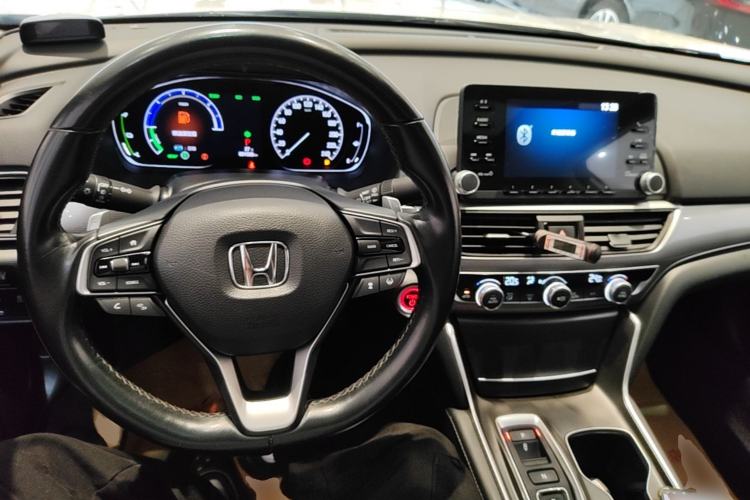 Used Honda Accord 2018 Rui Hybrid 2.0L Rui Ling Edition China VI Center Console