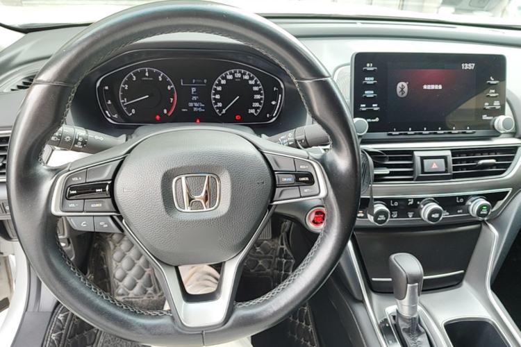 Used Honda Accord 2018 260TURBO Elite Edition China VI Center Console