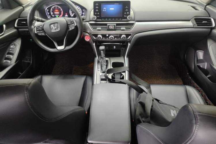 Used Honda Accord 2018 260TURBO Luxury Edition China V Emission Standard Center Console