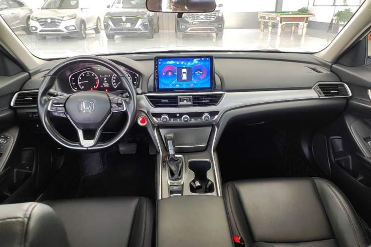 Used Honda Accord 2018 260TURBO Elite Edition China VI Center Console