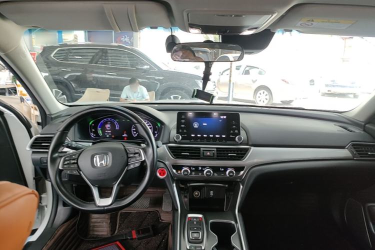 Used Honda Accord 2018 Rui Hybrid 2.0L Rui Ling Edition China VI Center Console