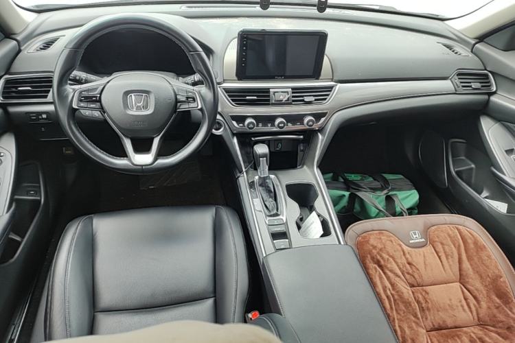 Used Honda Accord 2018 260TURBO Elite Edition China VI Center Console