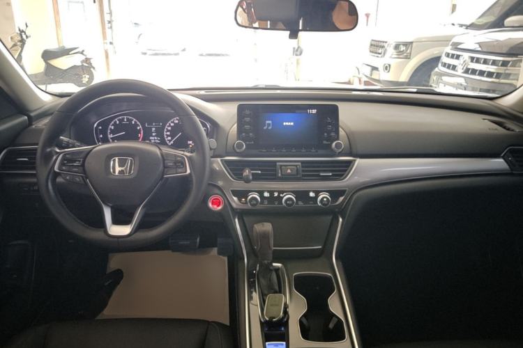 Used Honda Accord 2018 260TURBO Elite Edition China VI Center Console