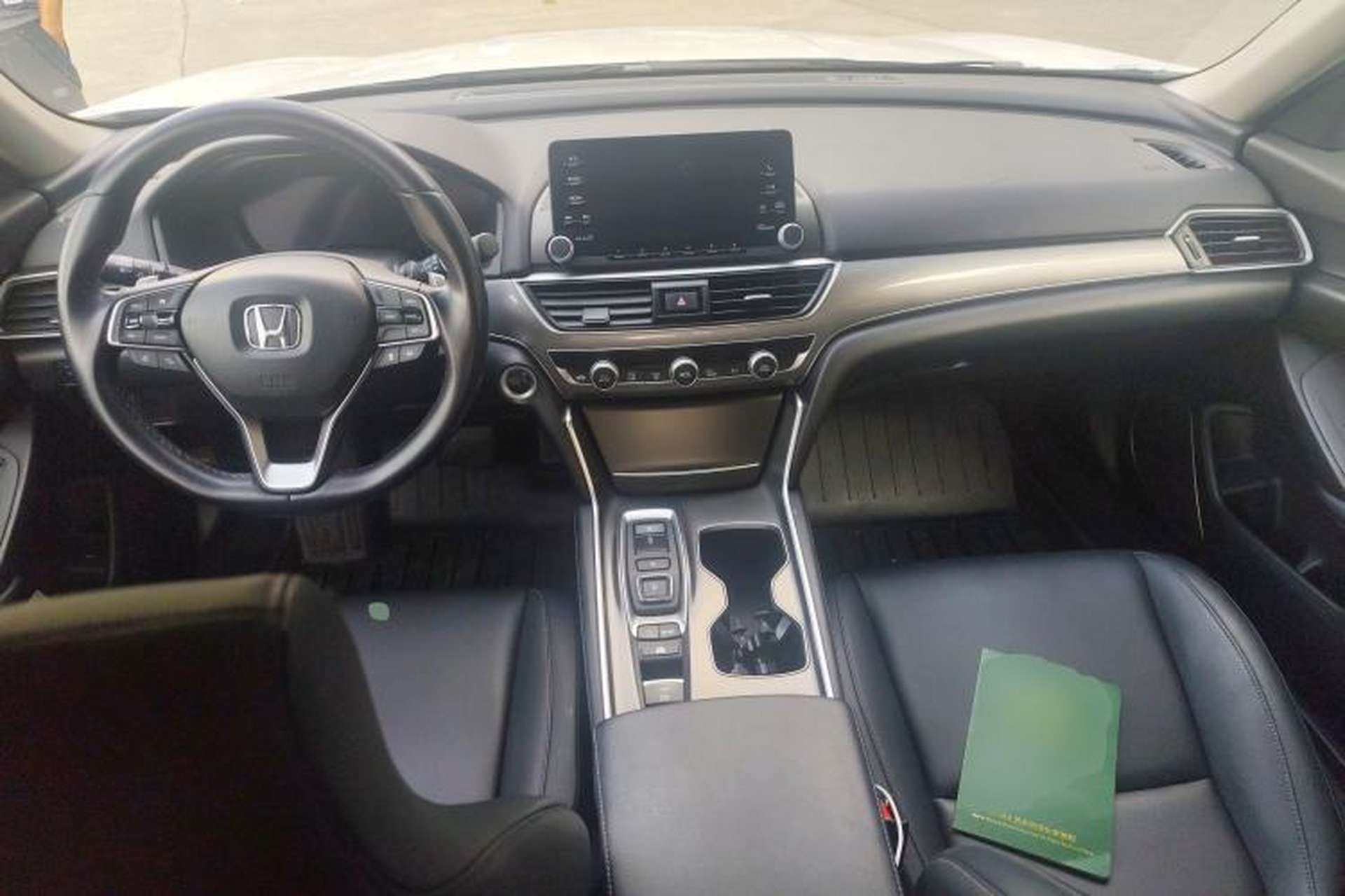 Used Honda Accord 2018 Rui Hybrid 2.0L Rui Ling Edition China VI Center Console