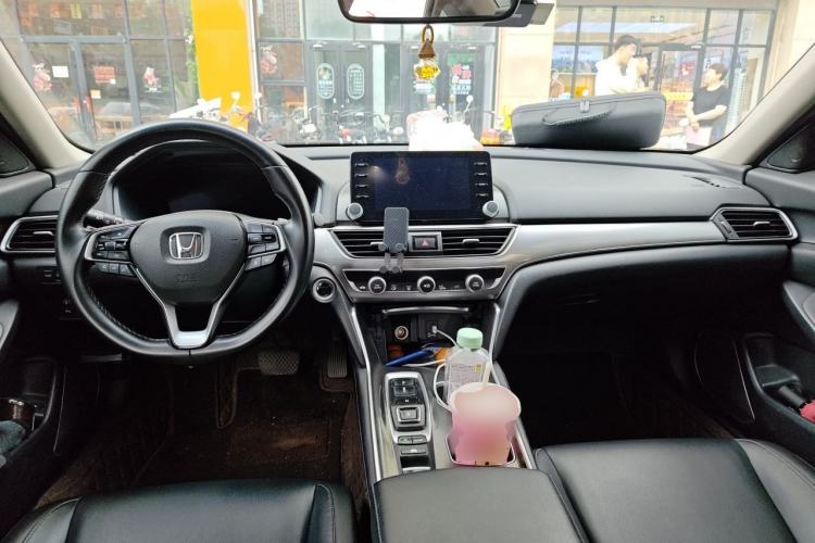 Used Honda Accord 2018 Rui·Hybrid 2.0L Rui Zhi Edition China VI Center Console