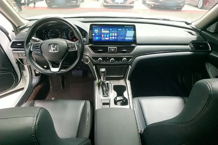 Used Honda Accord 2018 260TURBO Elite Edition China VI Center Console