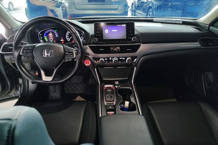 Used Honda Accord 2018 Rui Hybrid 2.0L Rui Ling Edition China VI Center Console