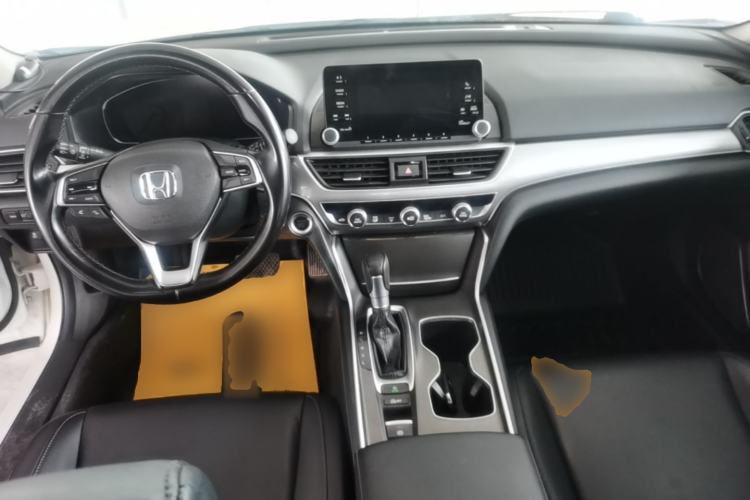 Used Honda Accord 2018 260TURBO Elite Edition China VI Center Console
